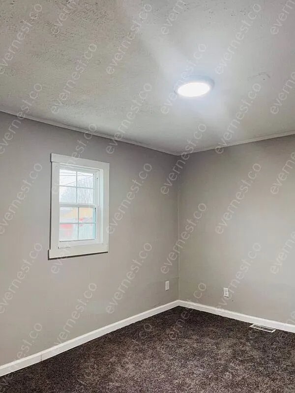Foto del edificio - 21109 Woodward St
