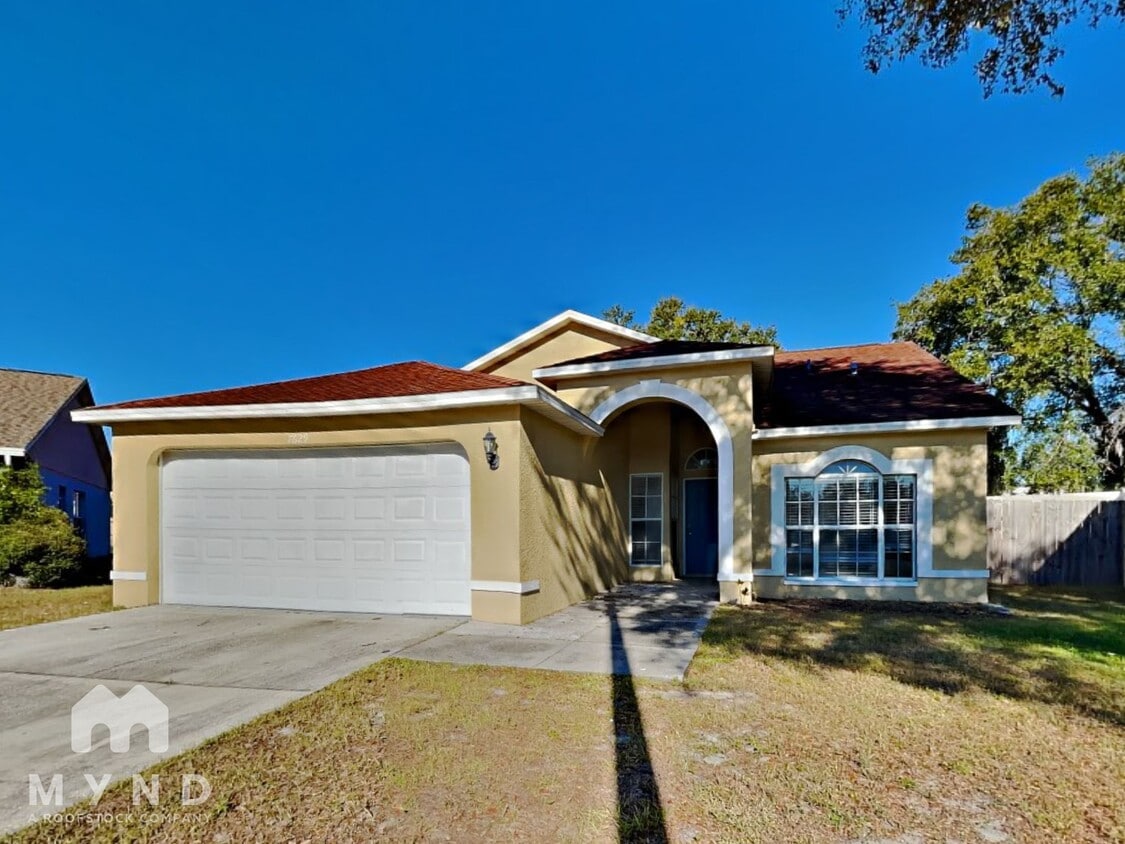 Primary Photo - 7629 Tamarind Ave