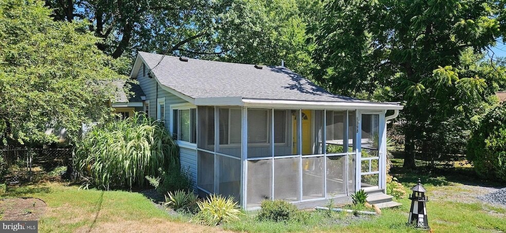 Primary Photo - 1398 Nancy St