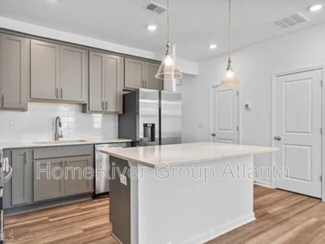 Building Photo - 1505 Albert Ln NW