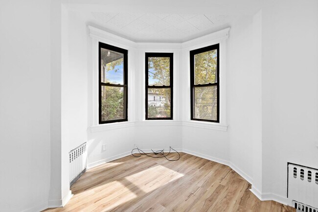 Building Photo - 56 Clifton Terrace