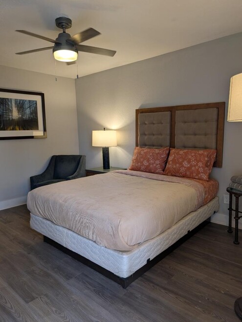 Building Photo - 6633 Studios