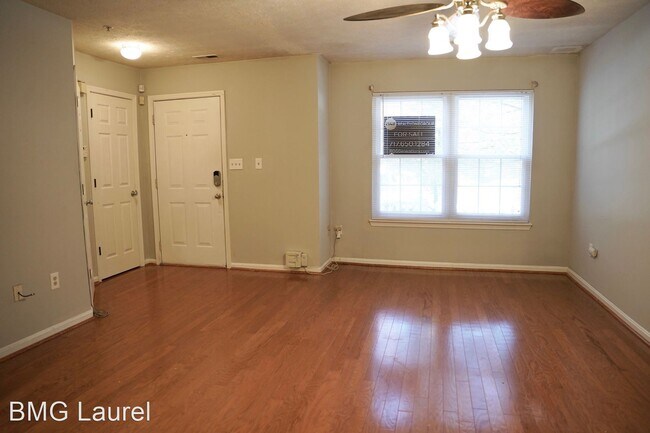 Building Photo - 3 br, 2.5 bath House - 8926 Mallard Court