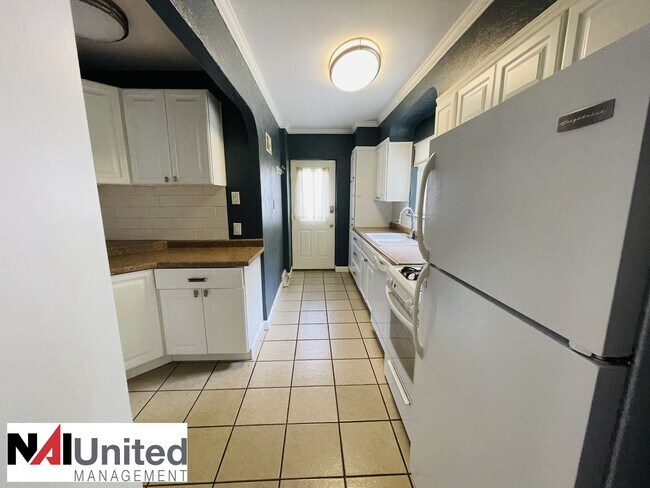 Foto del edificio - 3 bedroom, 2 bathroom close to Unity Point...