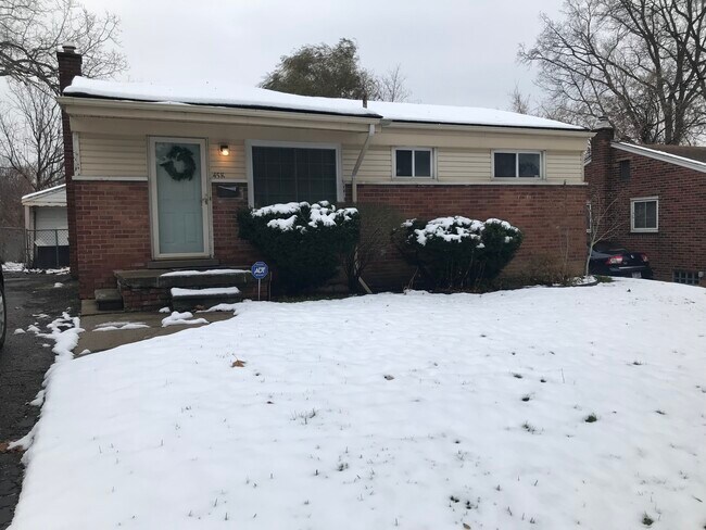 Building Photo - 458 Granada Dr