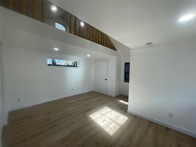 Foto del edificio - 1403 Newfield Ln