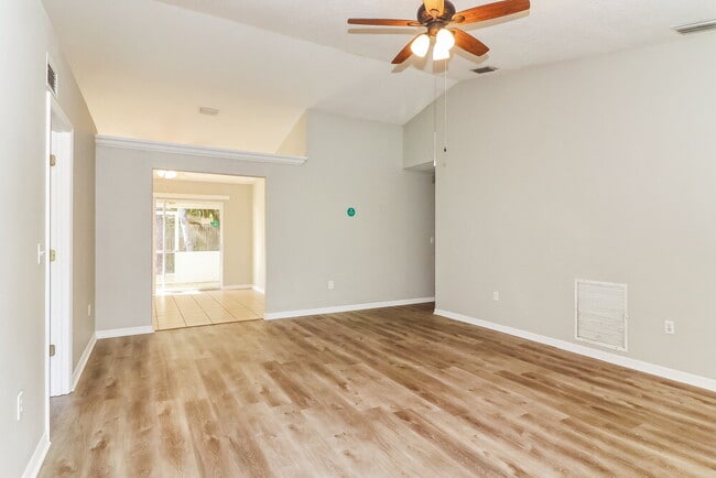 Building Photo - 7180 Mauna Loa Blvd
