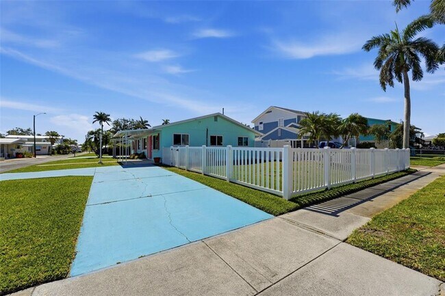 Foto del edificio - 4517 103rd St Ct W