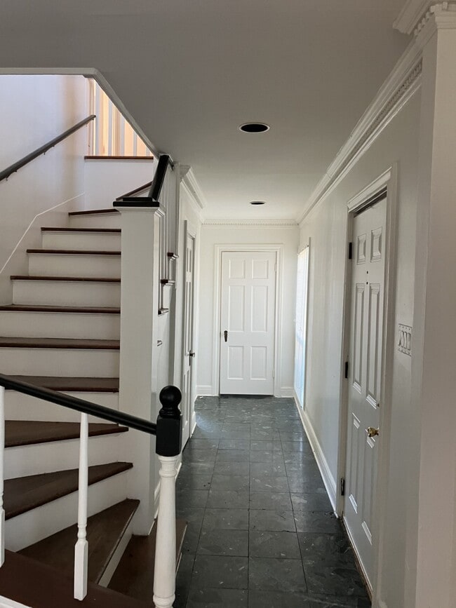 Foto del edificio - 3210 Oakdale St