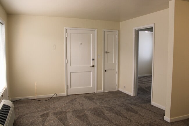 Building Photo - 110 Lavender Ct