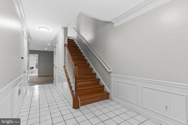 Building Photo - 6385 Levtov Landing