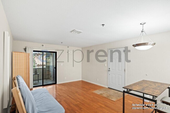 Foto del edificio - 880 E Fremont Ave