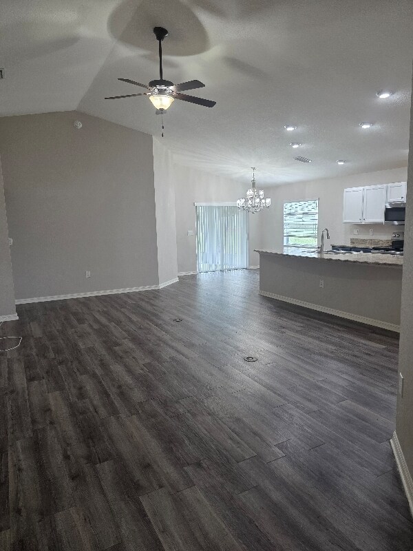 Foto del edificio - 1906 Danes Ct