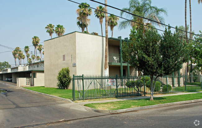 Building Photo - Palm Garden Apartments