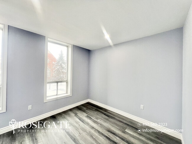 Building Photo - All-Inclusive 2-Bedroom Apartment in Woodstock (Small Pets Welcome)