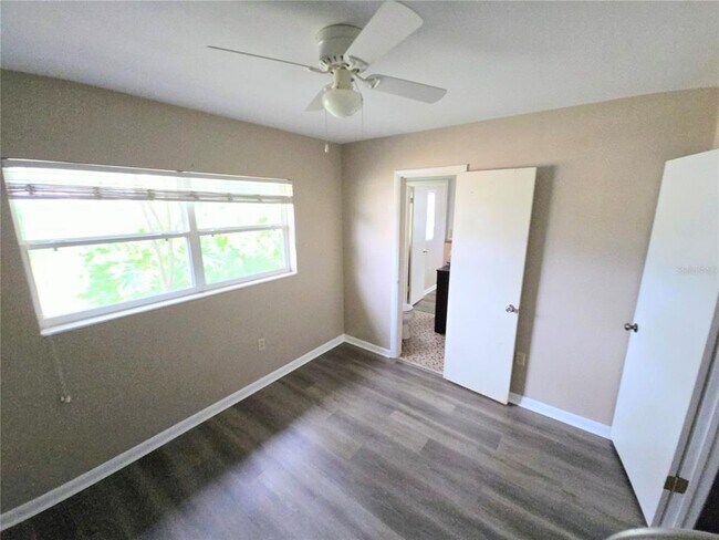 Foto del edificio - 2150 De La Palma Ave