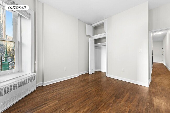 Foto del edificio - 77 W 68th St