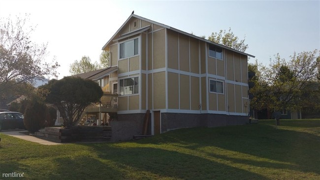 Building Photo - 2409 Arcadia Dr