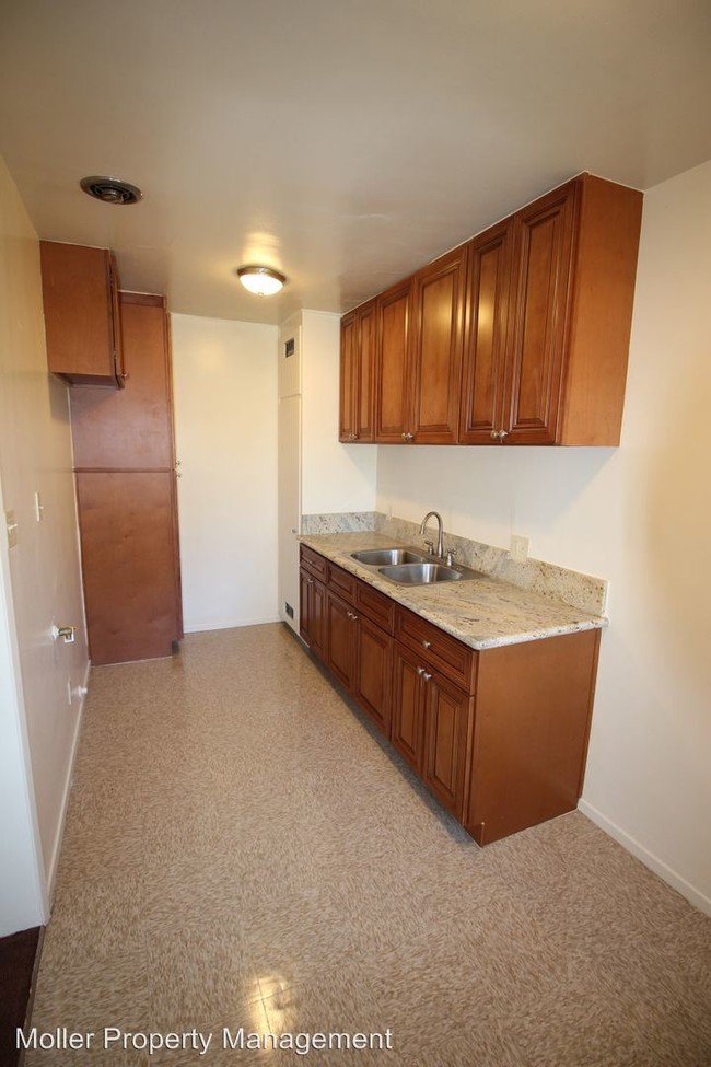 Building Photo - 2921 Allgeyer Ave