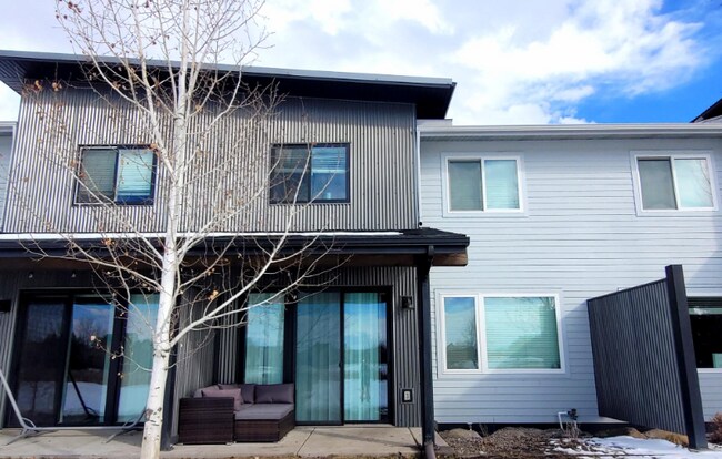 Foto del edificio - 3083 Warbler Way