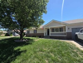 Building Photo - 8732 Eagle's Landing Dr