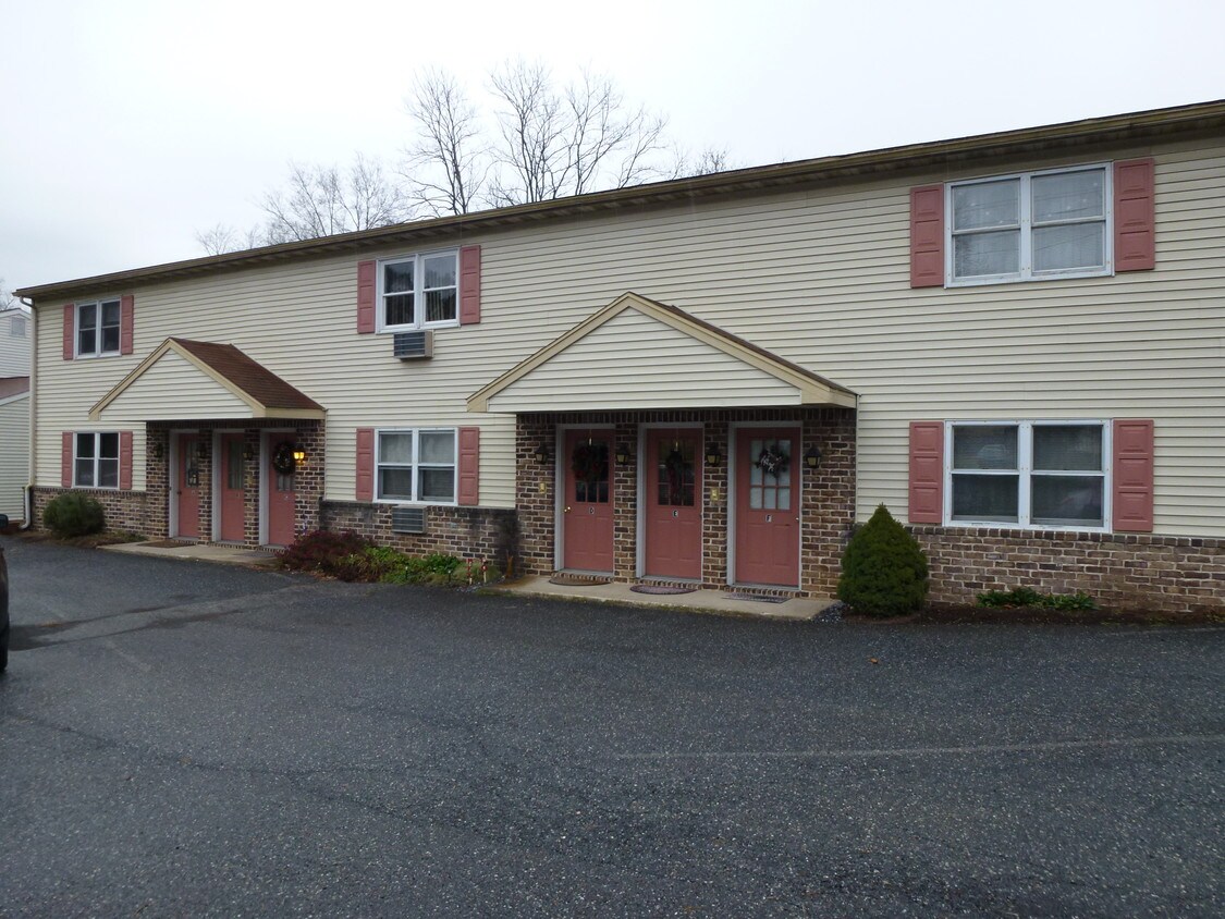 192 E Fulton St, Ephrata, PA 17522 Apartments in Ephrata, PA