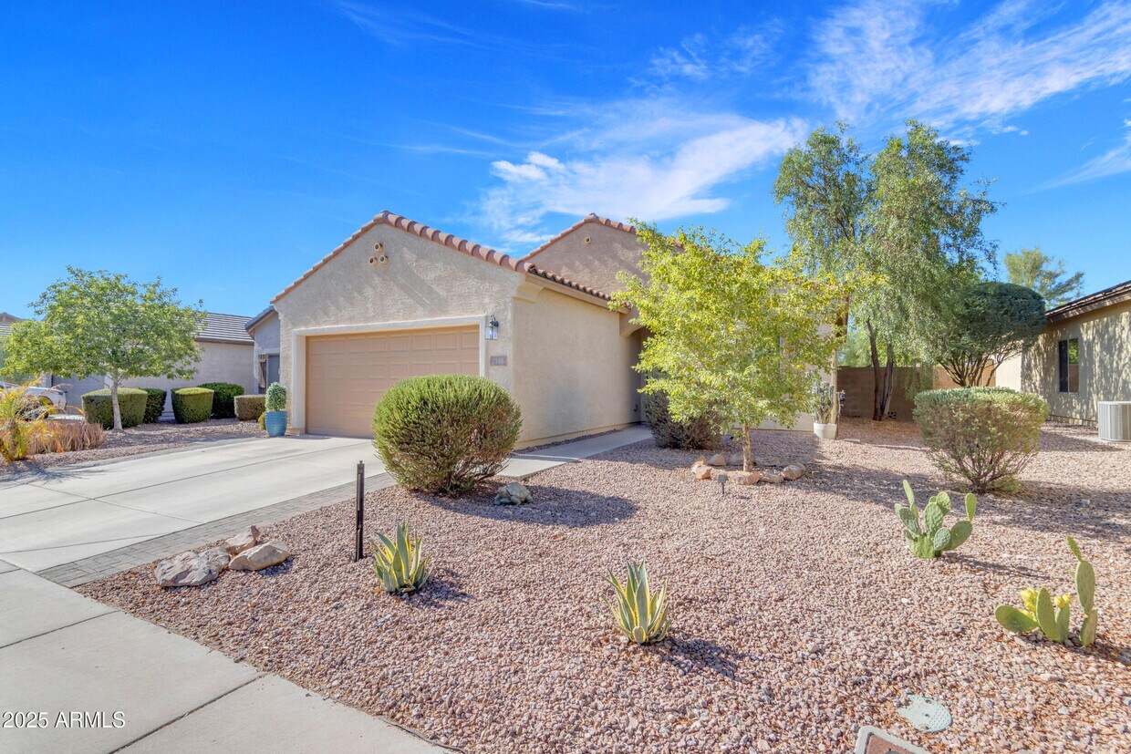Foto principal - 7566 W Congressional Way