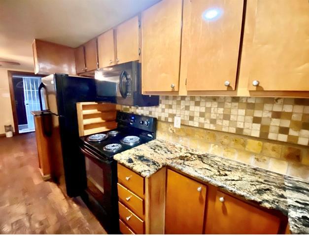 Foto del edificio - 625 Redbud Ln