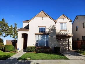 Building Photo - 405 Birkhaven Pl