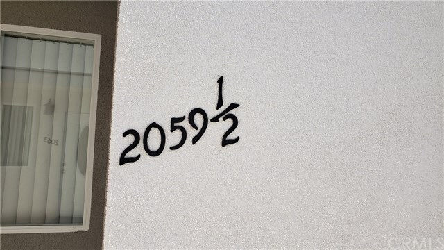 Foto del edificio - 2059 W Florence Ave