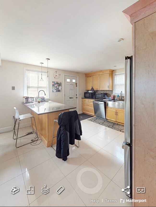 Building Photo - 11 Rockland Pl