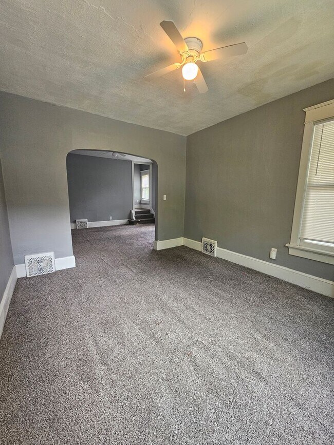Foto del edificio - 606-608 W 9th Street