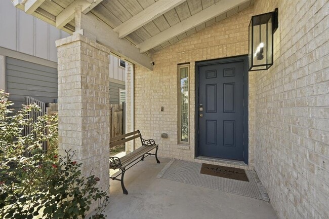 Building Photo - 11906 Dispatch Wy