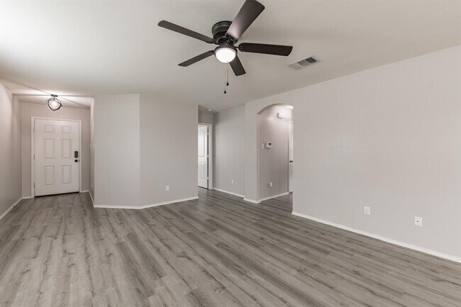 Foto del edificio - 105 Pullman Pl Blvd