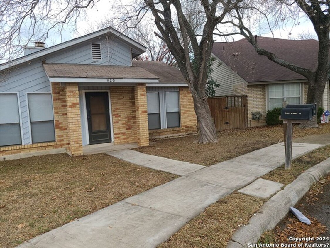620 Fern Meadow Dr, Universal City, TX 78148 House Rental in