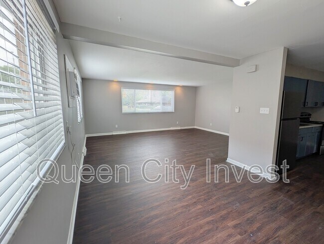 Foto del edificio - 110 Cromwell Pl