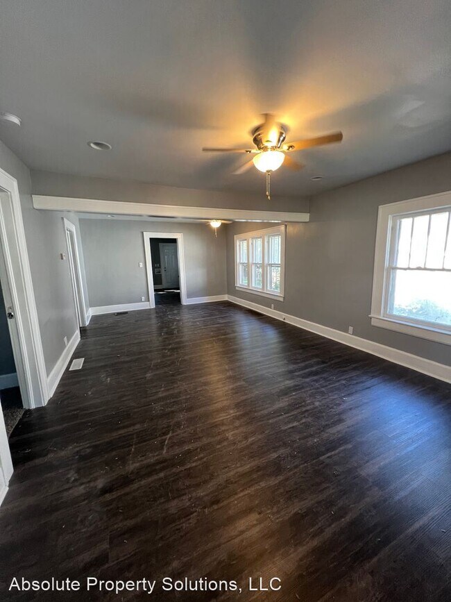 Foto del edificio - 3 br, 1 bath House - 1050 E Pacific St