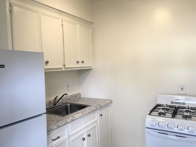 Foto del edificio - 1031 Usener St