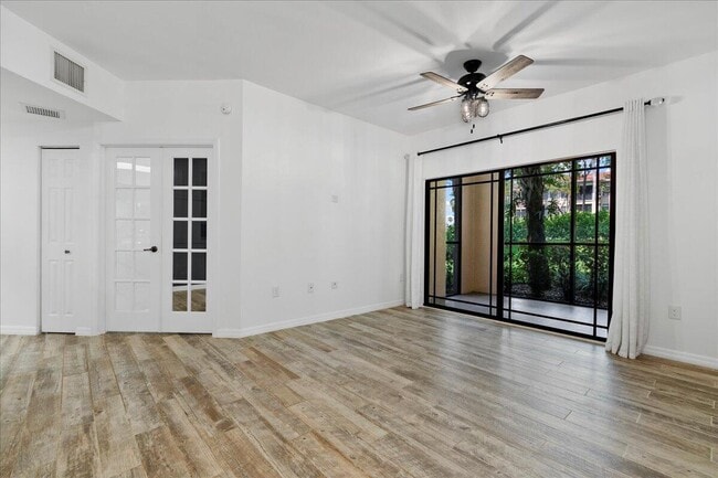 Building Photo - 3023 Alcazar Pl