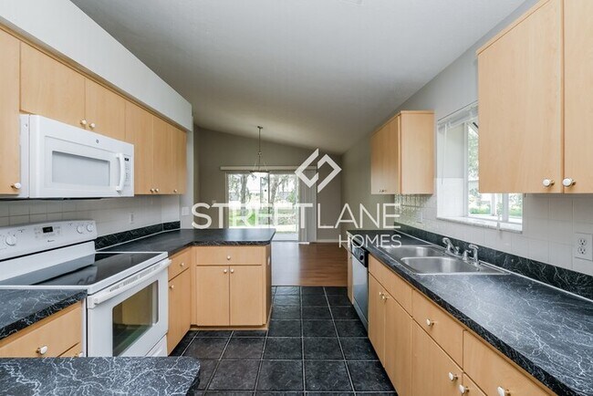 Building Photo - REDUCED! - Now offering $500 off first ful...