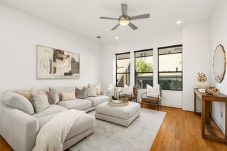 Building Photo - 5012 Cornish St