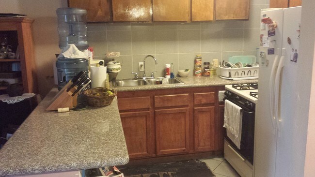 Apartamento - 5442 Lemon Grove Ave