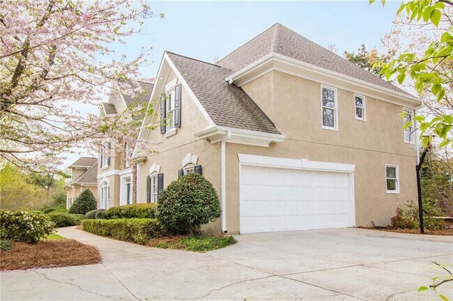 Building Photo - 7335 Craigleith Dr