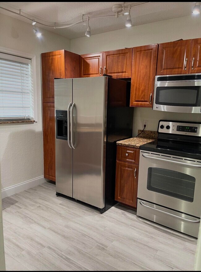 Foto del edificio - 2820 SW 22nd Ave