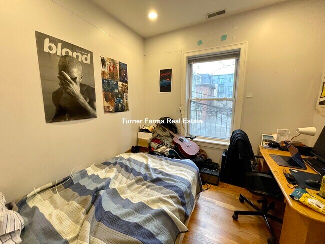 Foto del edificio - 721 Parker St