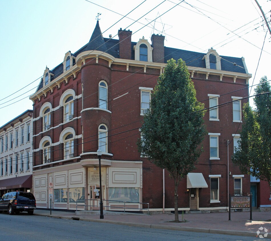 Primary Photo - 343 W Pike St