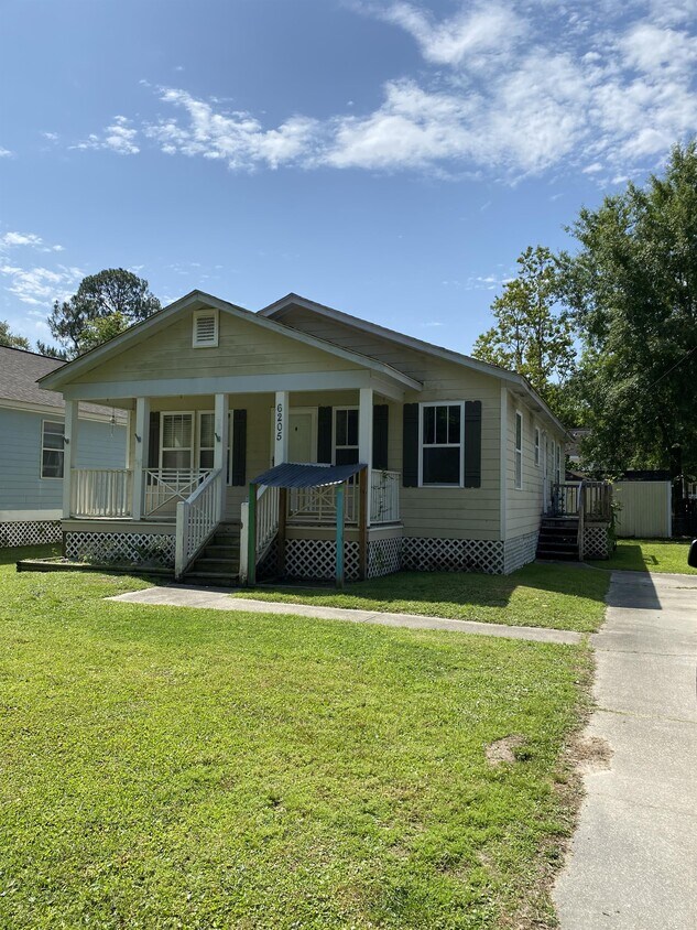 6205 W Forrest St, Bay St. Louis, MS 39520 House Rental in Bay St