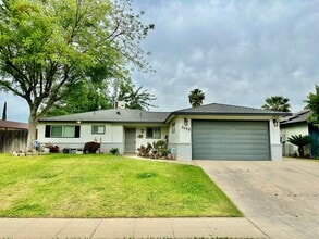Building Photo - 3058 W San Gabriel Ave
