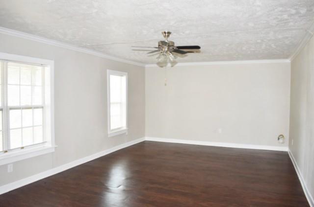 Building Photo - 748 W Redbud Dr