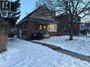 Building Photo - 329 Rosedale Ave